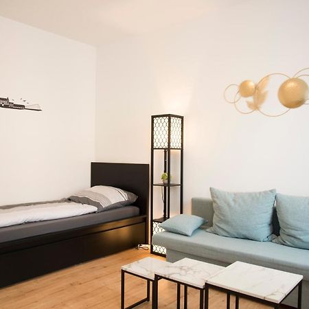 Schoene Ferienwohnung 78M2, 3 Schlafzimmer, 2 Baeder, Zentrumnah, 1Og エアフルト エクステリア 写真