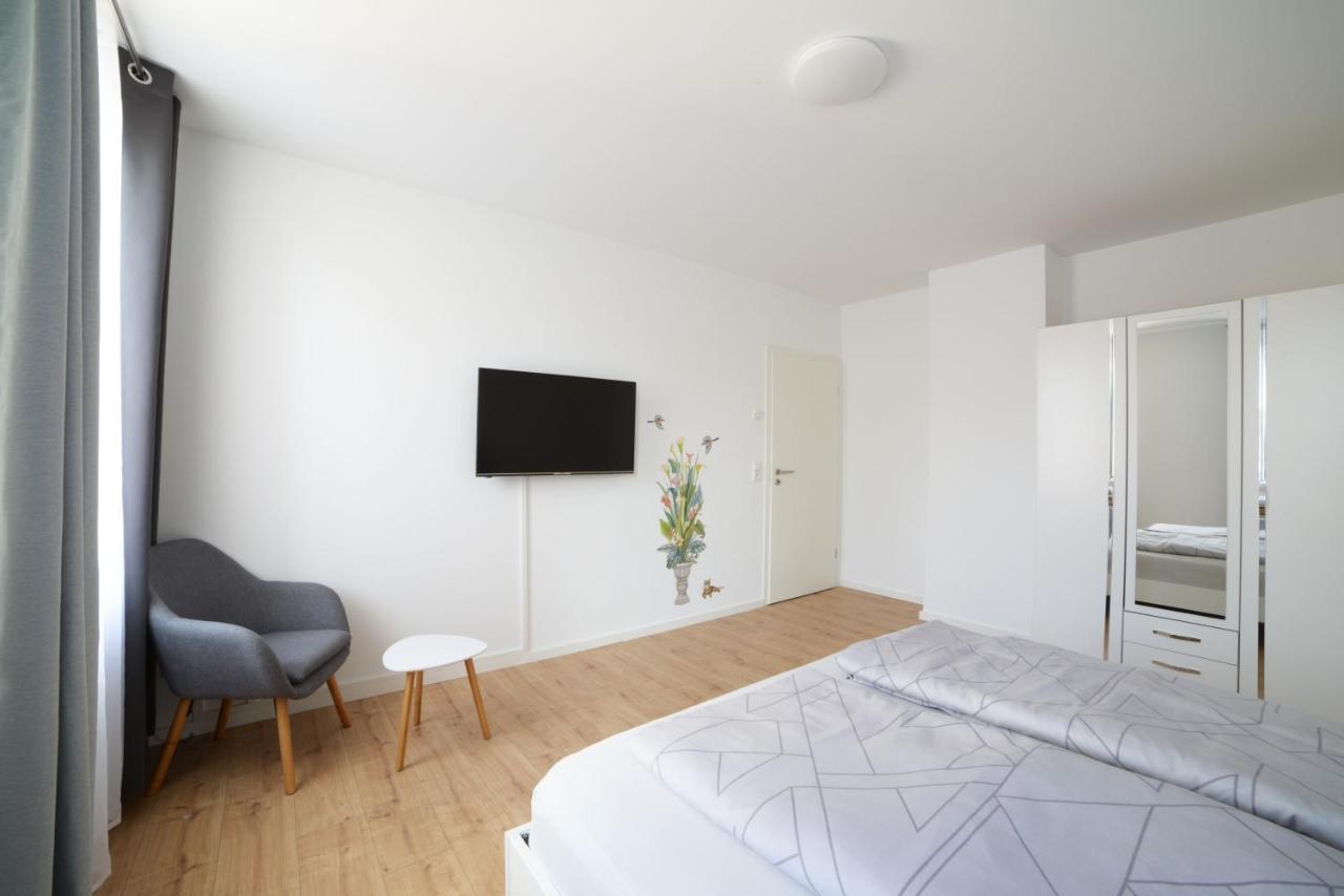 Schoene Ferienwohnung 78M2, 3 Schlafzimmer, 2 Baeder, Zentrumnah, 1Og エアフルト エクステリア 写真
