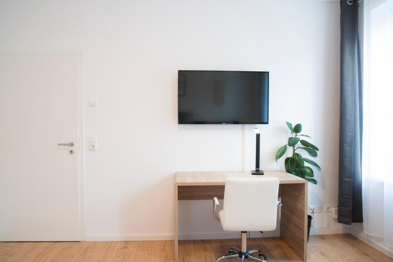 Schoene Ferienwohnung 78M2, 3 Schlafzimmer, 2 Baeder, Zentrumnah, 1Og エアフルト エクステリア 写真