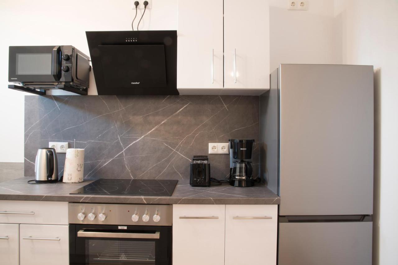 Schoene Ferienwohnung 78M2, 3 Schlafzimmer, 2 Baeder, Zentrumnah, 1Og エアフルト エクステリア 写真