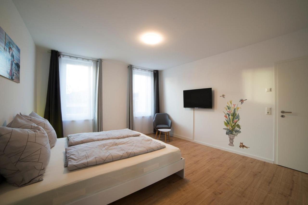 Schoene Ferienwohnung 78M2, 3 Schlafzimmer, 2 Baeder, Zentrumnah, 1Og エアフルト エクステリア 写真