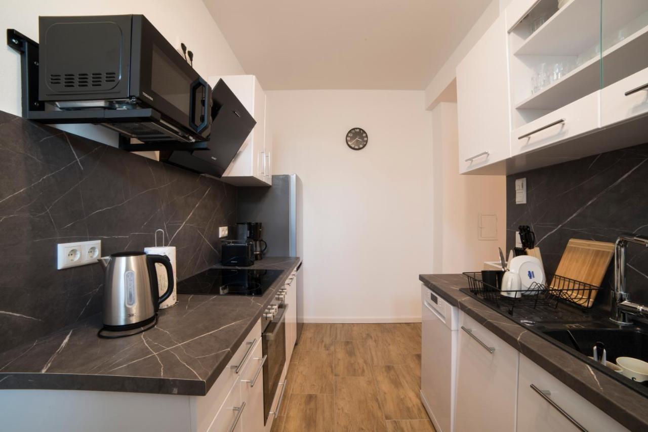 Schoene Ferienwohnung 78M2, 3 Schlafzimmer, 2 Baeder, Zentrumnah, 1Og エアフルト エクステリア 写真