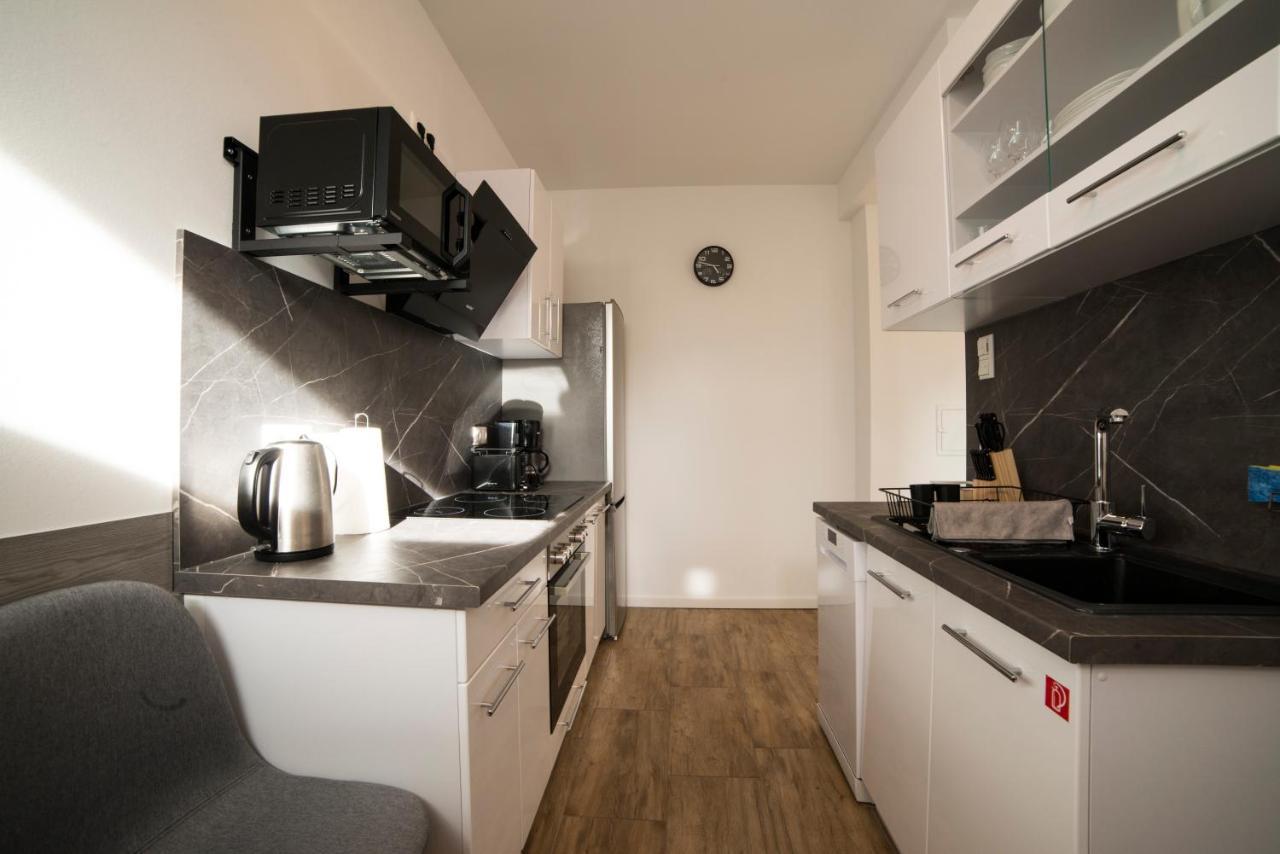 Schoene Ferienwohnung 78M2, 3 Schlafzimmer, 2 Baeder, Zentrumnah, 1Og エアフルト エクステリア 写真