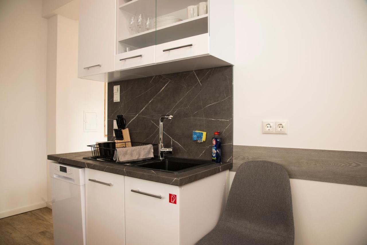 Schoene Ferienwohnung 78M2, 3 Schlafzimmer, 2 Baeder, Zentrumnah, 1Og エアフルト エクステリア 写真