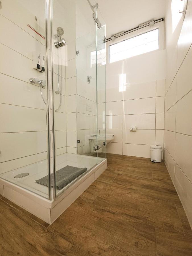 Schoene Ferienwohnung 78M2, 3 Schlafzimmer, 2 Baeder, Zentrumnah, 1Og エアフルト エクステリア 写真